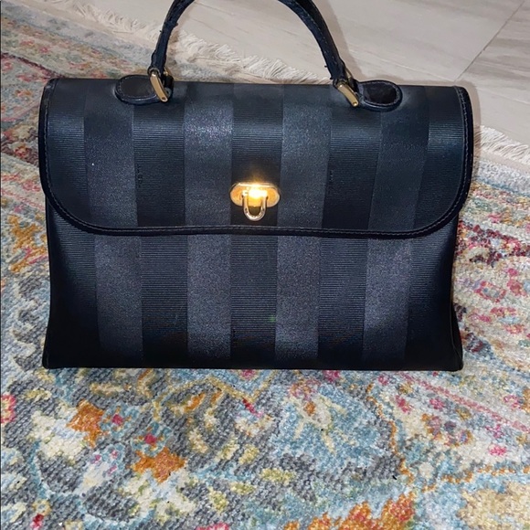 Vintage fendi bag 11x9 - Picture 1 of 9